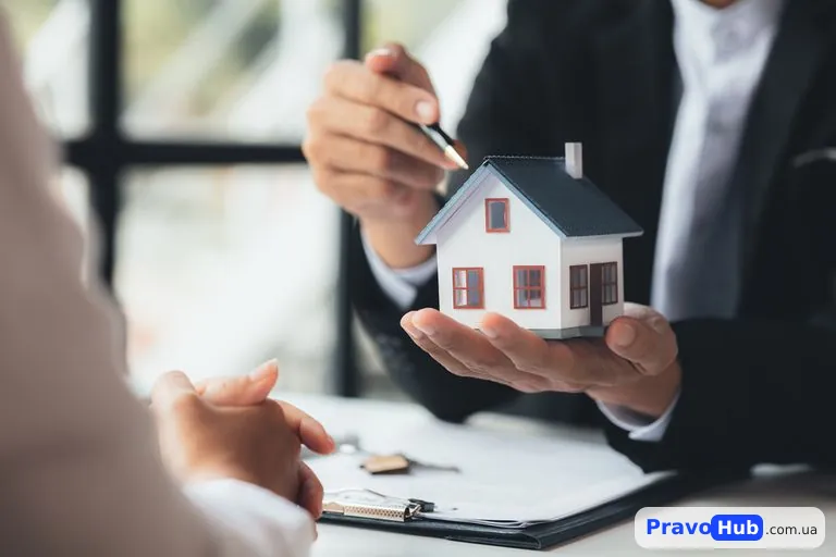 Хто платить податок при купівлі або продажу житла
